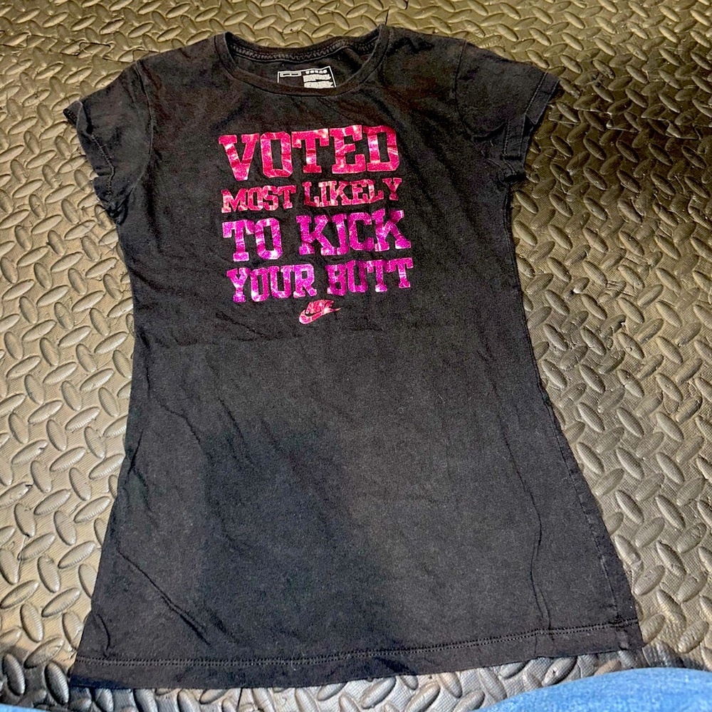 *EUC*Sz M*Nike - Voted most likely to kick your butt